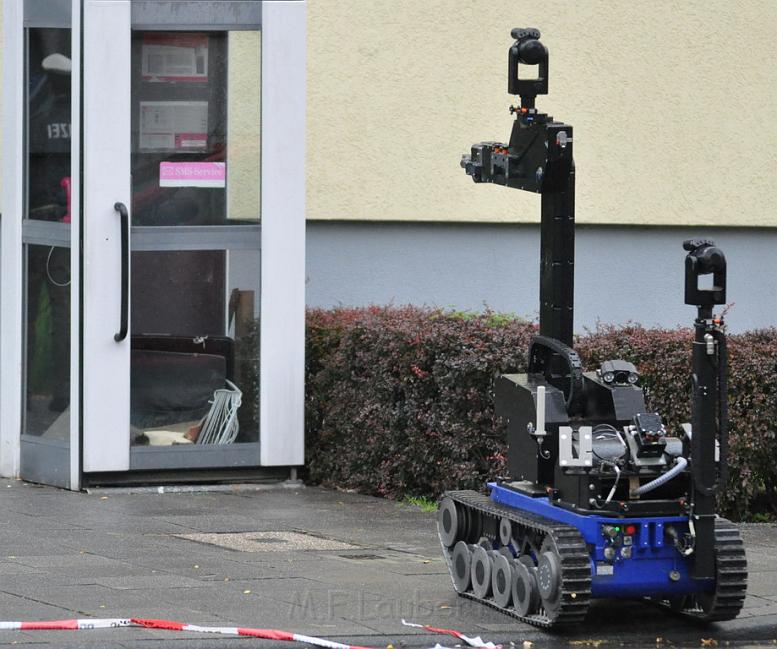 Kofferbombe entschaerft Koeln Graeffstr Subbelratherstr P105.JPG